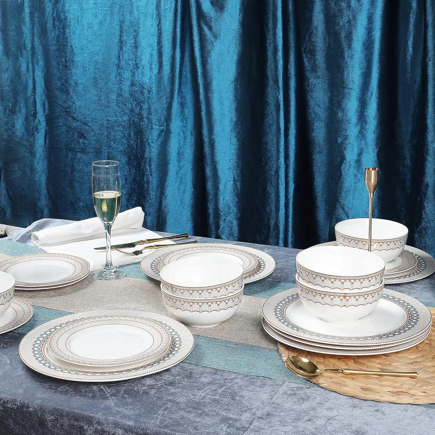 Porcelain Dinnerware Service for 6