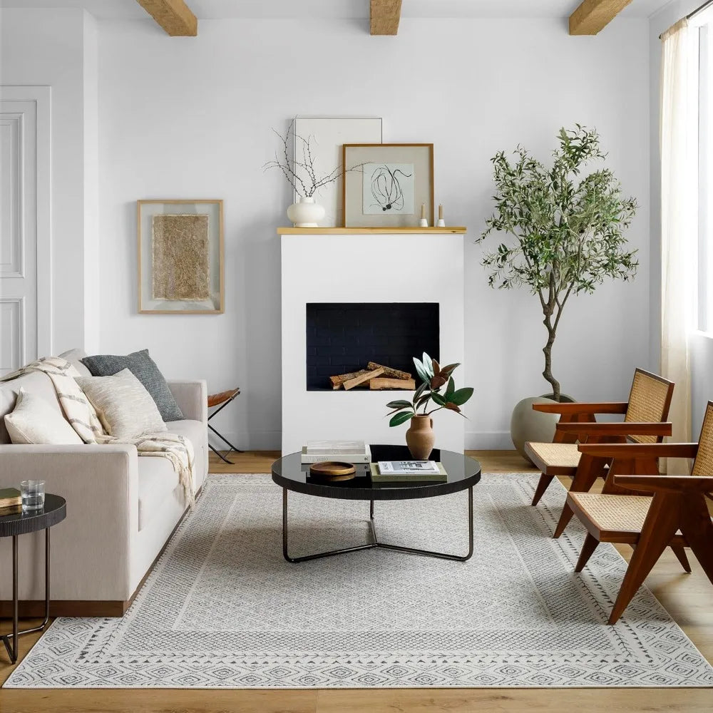 Round Farmhouse Area Rug