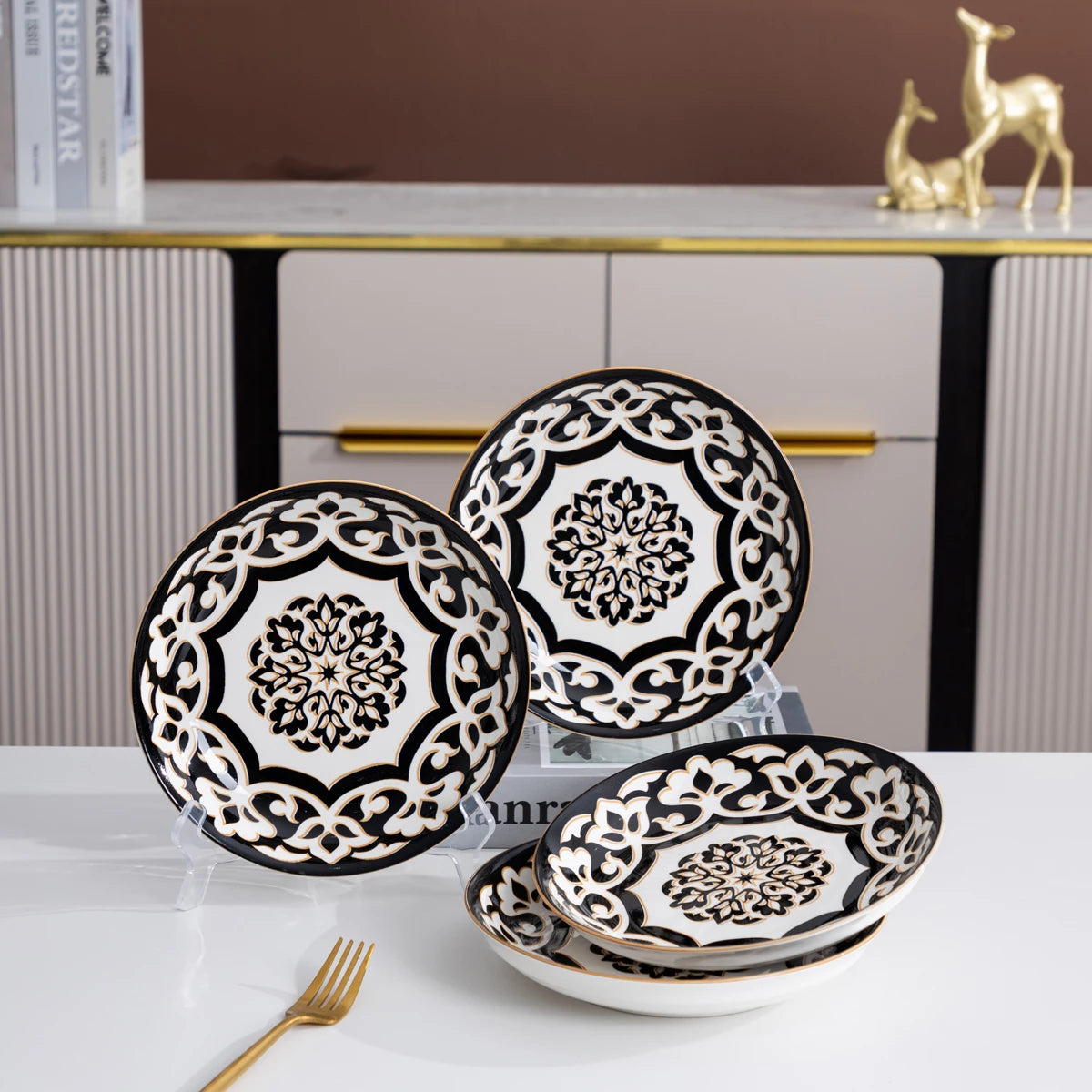 Classic Porcelain Dinnerware Set for 4-8 People