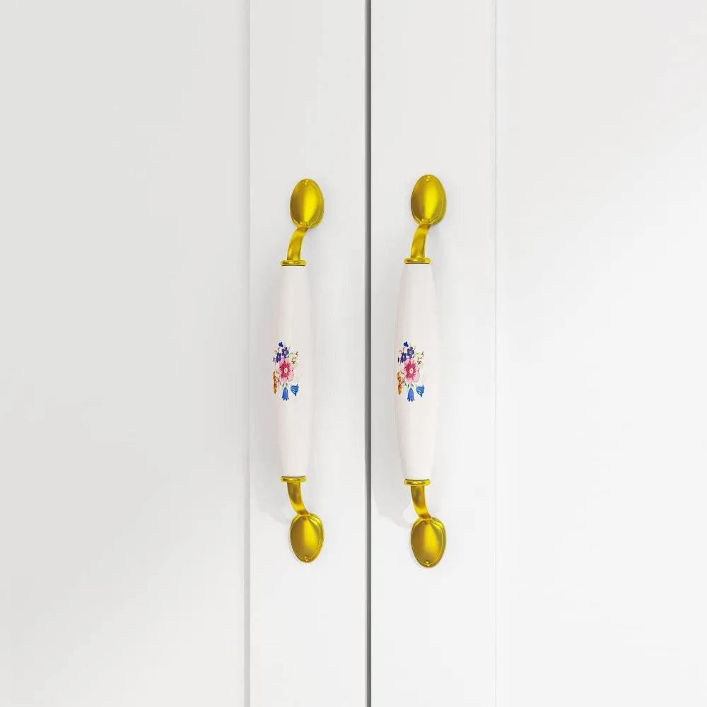 Freestanding Wardrobe Cabinet with Storage Compartment